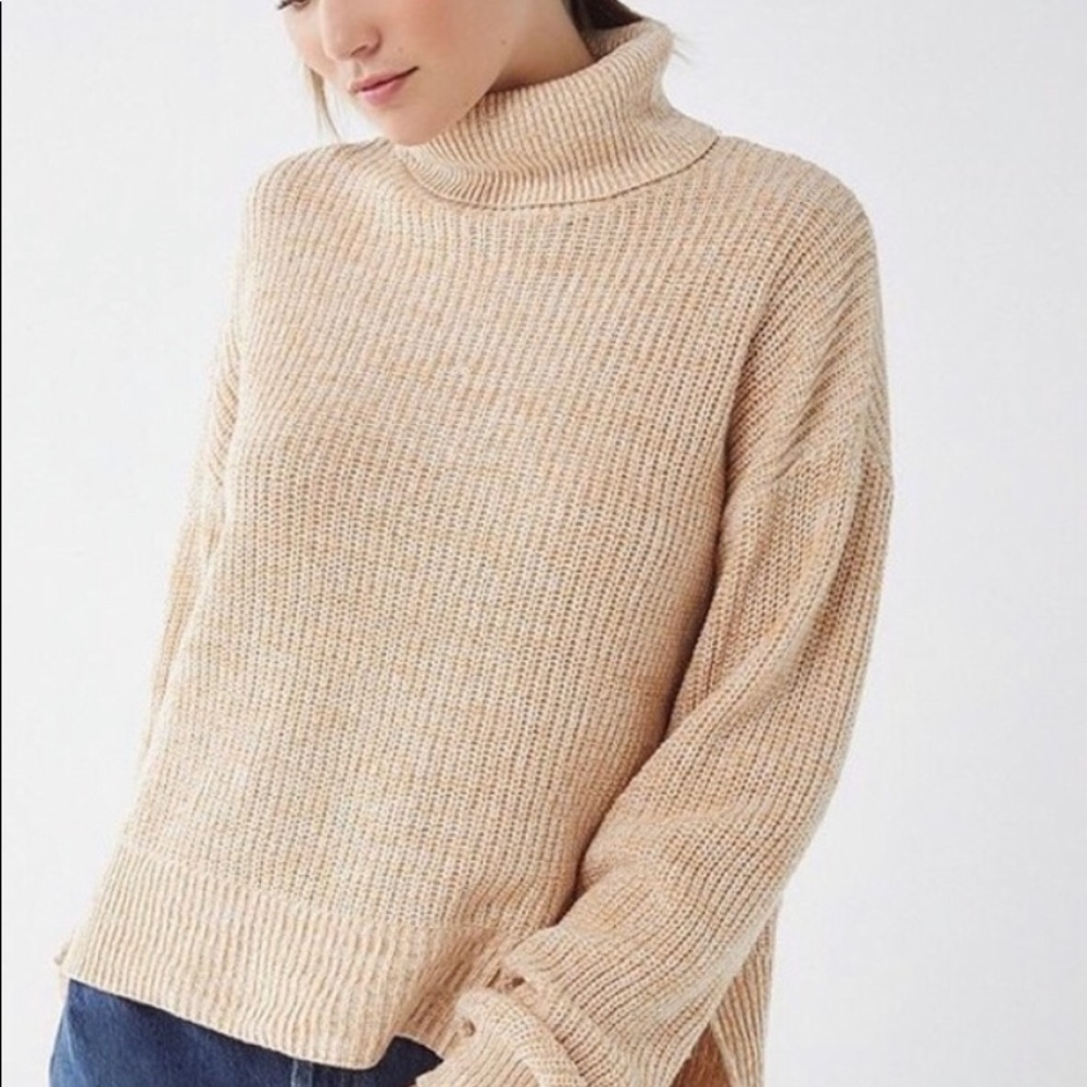 Urban Outfitters Turtle Neck Sweater